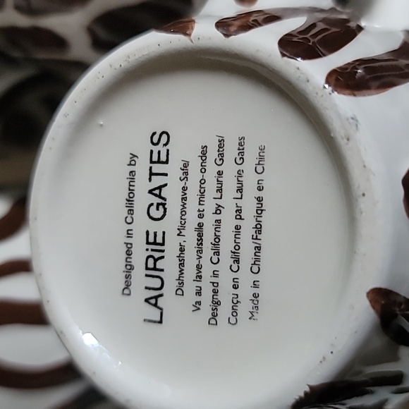 Laurie Gates Mugs and Tray Set - Picture 6 of 7